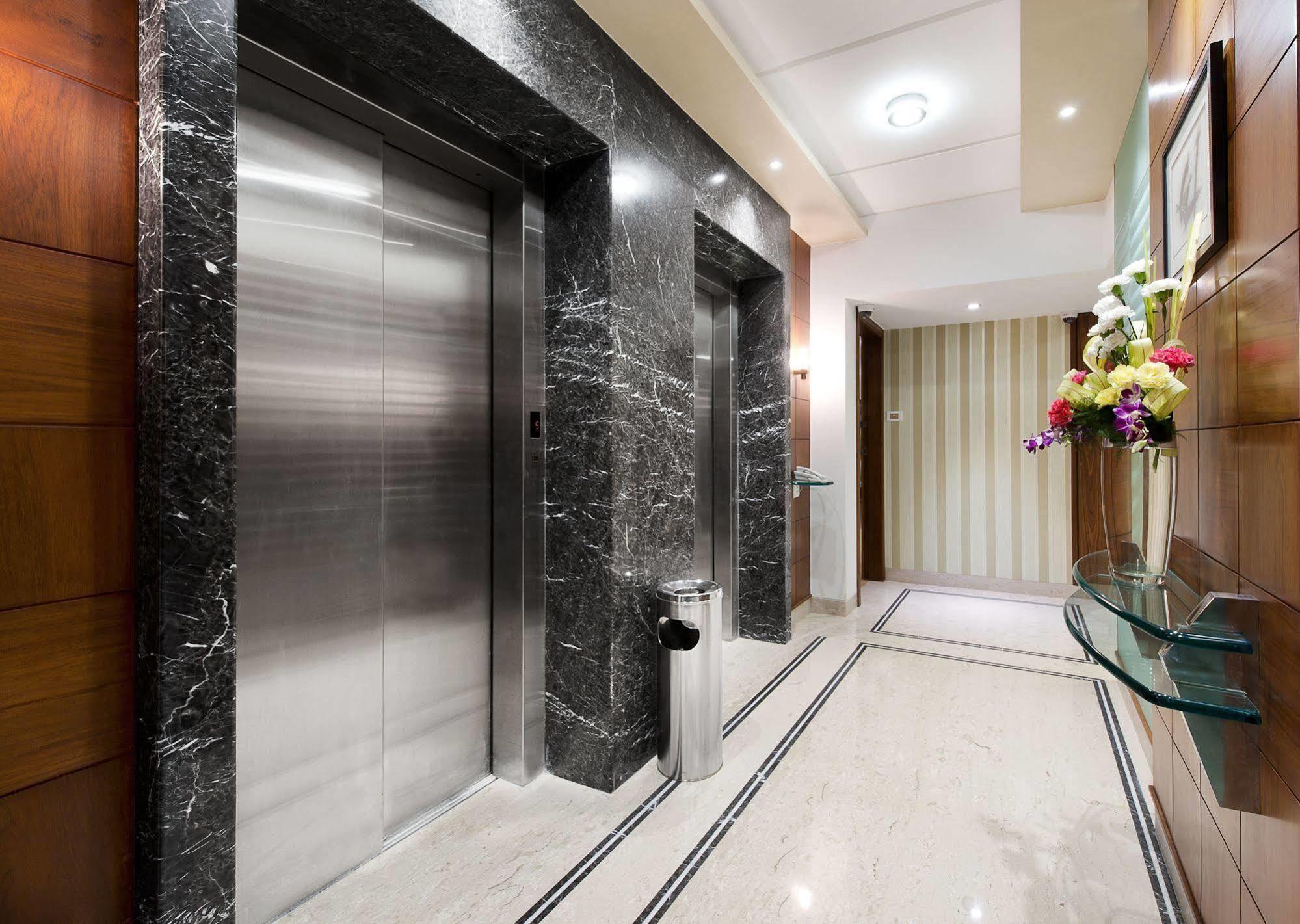 Grand Residency Hotel & Serviced Apartments Mumbai Exterior foto